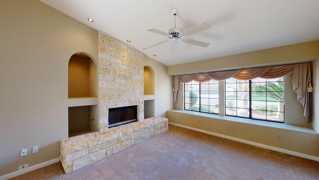 47230 Golden Bush Ct in Palm Desert, CA - Building Photo - Building Photo