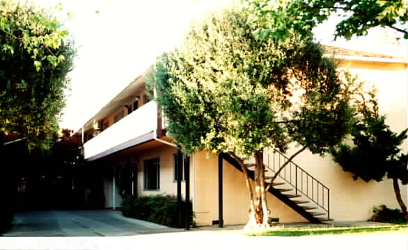 1638 Latham St in Mountain View, CA - Building Photo - Building Photo