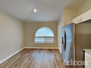 24839 Gun Smoke Dr in Land O Lakes, FL - Foto de edificio - Building Photo