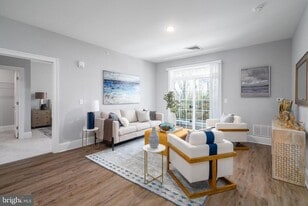 700 Citation Ln in Cherry Hill Township, NJ - Building Photo