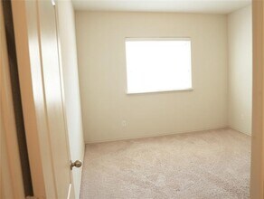 2004 Windsor Farms Dr in Denton, TX - Building Photo - Building Photo