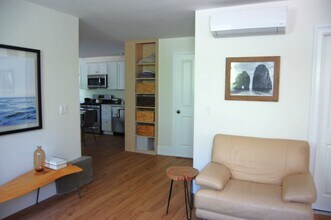 77 Norfolk St, Unit R in Cambridge, MA - Building Photo - Building Photo