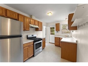1046 Pacific St in St. Paul, MN - Building Photo - Building Photo