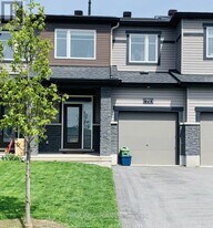 71 Damselfish Walk in Ottawa, ON - Building Photo