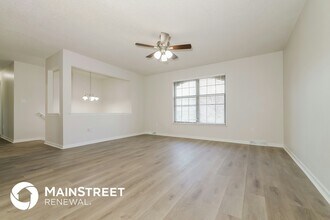 1417 N Blue Mills Rd in Independence, MO - Building Photo - Building Photo