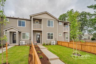 7020 NE 156th Pl in Vancouver, WA - Building Photo