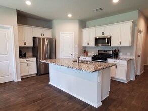 3606 Crimson Embers Ln in Conroe, TX - Building Photo - Building Photo