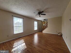 200 Mill Race Dr in Winchester, VA - Building Photo - Building Photo