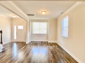 2758 McKann Ave in Norfolk, VA - Building Photo - Building Photo