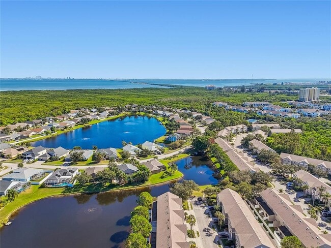 571 Shoreham Ct NE in St. Petersburg, FL - Building Photo - Building Photo