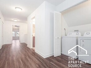 3551 W Wolfram St in Chicago, IL - Building Photo - Building Photo