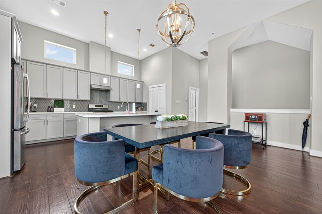 property at 1205 Wrightwood St