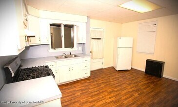 1028-1030-1030 Madison Ave in Scranton, PA - Foto de edificio - Building Photo