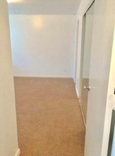 11758 Greenwood Ave N-Unit -6 in Seattle, WA - Building Photo - Building Photo