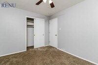 807 Undercliff Dr photo'