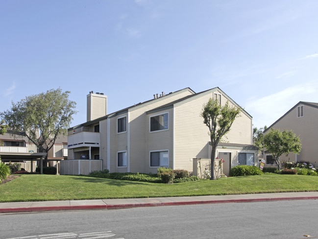 Northridge Park in Salinas, CA - Foto de edificio - Building Photo