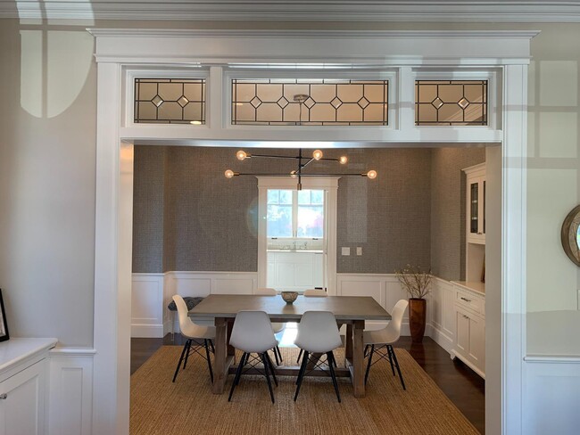 1150 Byron St in Palo Alto, CA - Building Photo - Building Photo