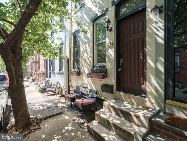 property at 2427 Perot St