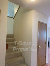 15815 Admiralty Way in Lynnwood, WA - Building Photo - Building Photo