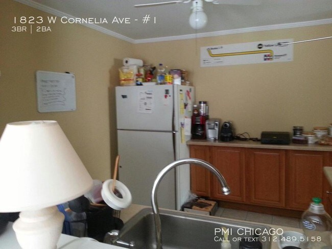 1823 W Cornelia Ave in Chicago, IL - Building Photo - Building Photo