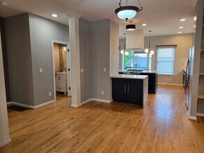 929 Weninger Cir in Cincinnati, OH - Foto de edificio - Building Photo