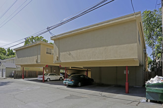 2409 Q St in Sacramento, CA - Building Photo - Building Photo