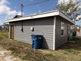 1124 2nd St in Corpus Christi, TX - Building Photo