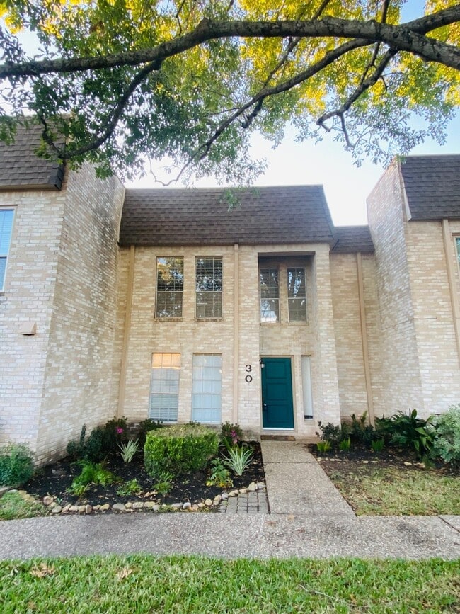 property at 30 River Creek Way