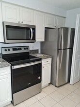 2726 Anzio Ct, Unit 208 in Palm Beach Gardens, FL - Building Photo - Building Photo