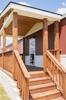 6105 E McKinney St in Denton, TX - Building Photo