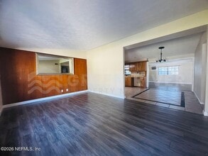 246 Sara Dr in Jacksonville, FL - Building Photo - Building Photo