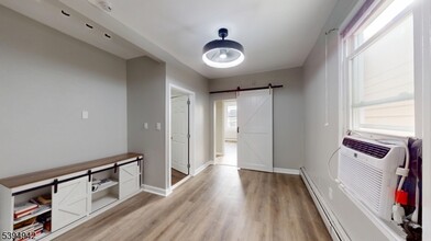 277 2nd Ave W in Newark, NJ - Building Photo - Building Photo