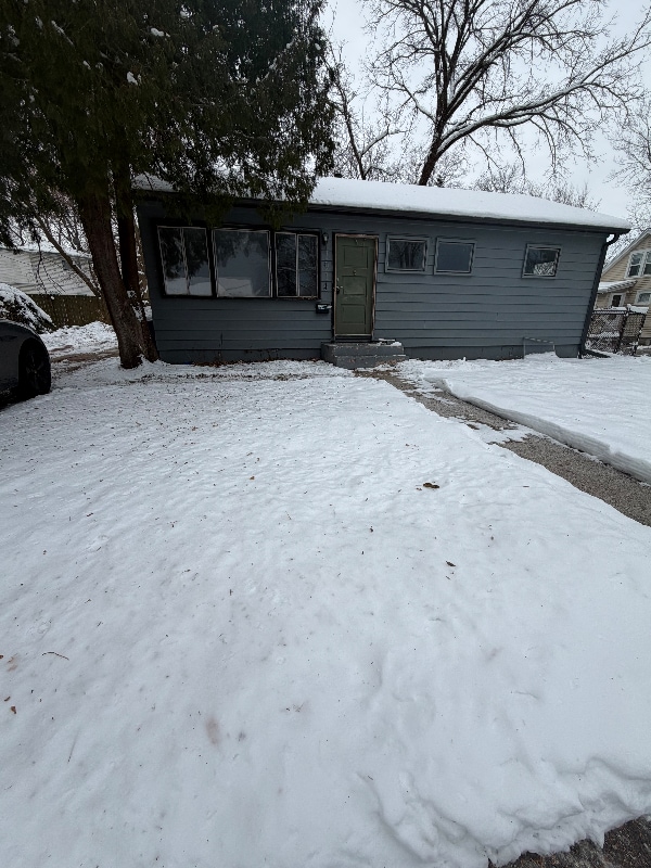 property at 1914 Wustum Ave