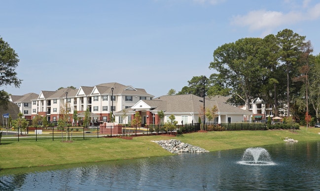 The Pointe at Pickett Farms