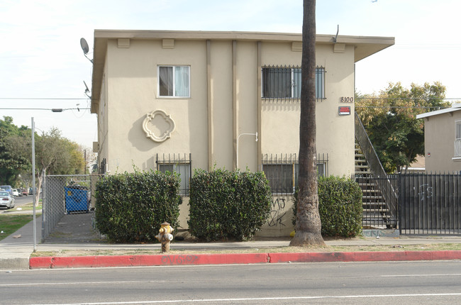 8100 Avalon Blvd in Los Angeles, CA - Building Photo - Building Photo