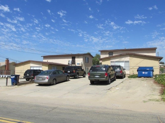 1676-1690 Klauber Ave in San Diego, CA - Building Photo - Building Photo