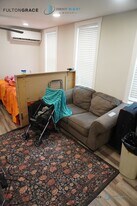 1503 W 19th St, Unit 5R in Chicago, IL - Building Photo