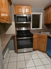 254-13 Francis Lewis Blvd in Queens, NY - Building Photo - Building Photo