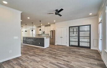 45116 Kincora Dr in Sterling, VA - Building Photo - Building Photo