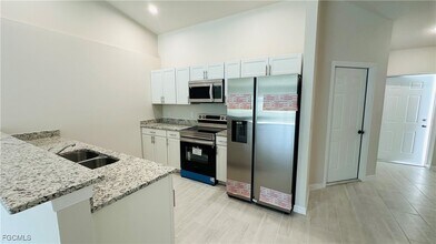 607 SE 7th St in Cape Coral, FL - Building Photo - Building Photo