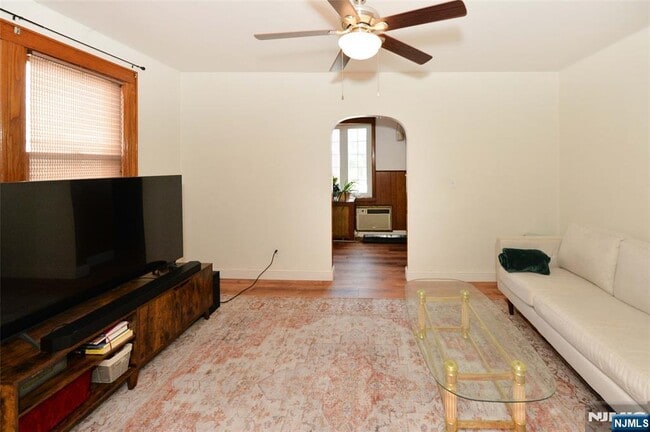 1611 82nd St in North Bergen, NJ - Building Photo - Building Photo