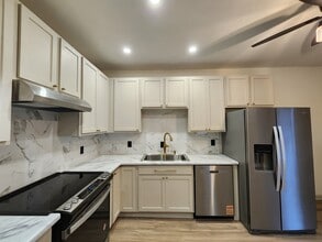 3505 Fairview St SW, Unit 3505 in Huntsville, AL - Foto de edificio - Building Photo