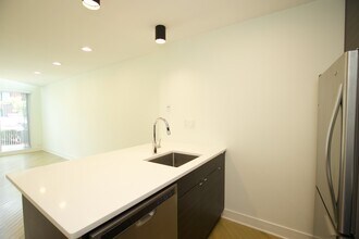 957 W Grace St in Chicago, IL - Building Photo - Building Photo