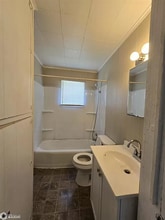 1406 Corse St in Burlington, IA - Building Photo - Building Photo