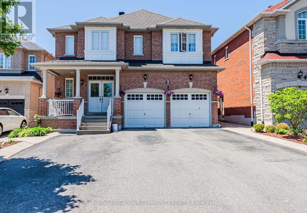 6 Round Hill Ct in Markham, ON - Building Photo