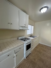 409 N Los Robles Ave in Pasadena, CA - Foto de edificio - Building Photo