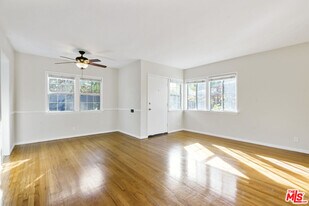 1781 Washington Way in Los Angeles, CA - Building Photo