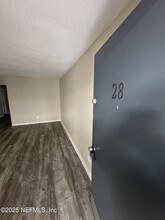 1110 Caliente Dr in Jacksonville, FL - Building Photo - Building Photo