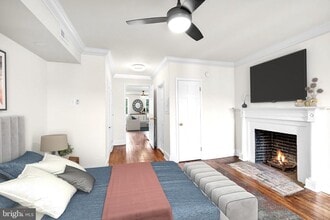 704 S Washington Square in Philadelphia, PA - Building Photo - Building Photo