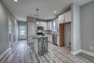 1915 Willow in Kingsland, TX - Building Photo - Building Photo